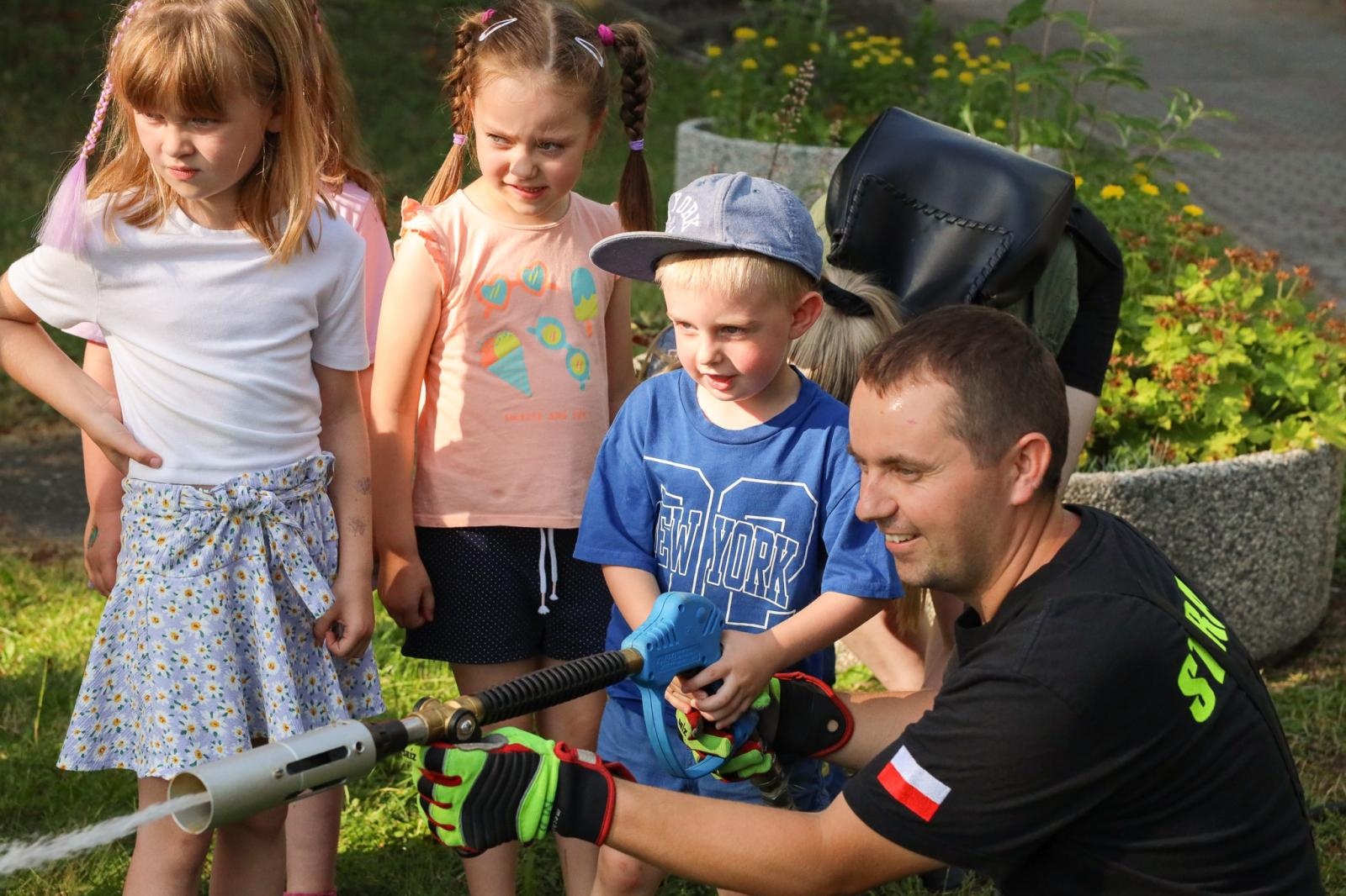 Zdjęcie w galerii na portalu naszraciborz.pl: Mali Odkrywcy przywitali w Raciborzu wakacje wiadomości z regionu