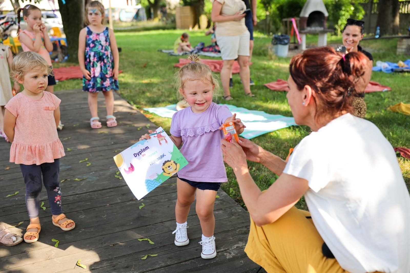 Zdjęcie w galerii na portalu naszraciborz.pl: Mali Odkrywcy przywitali w Raciborzu wakacje wiadomości z regionu