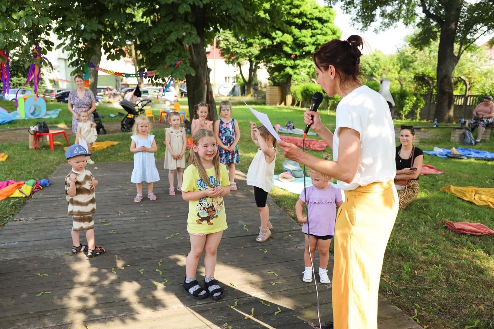 Zdjęcie w galerii na portalu naszraciborz.pl: Mali Odkrywcy przywitali w Raciborzu wakacje wiadomości z regionu
