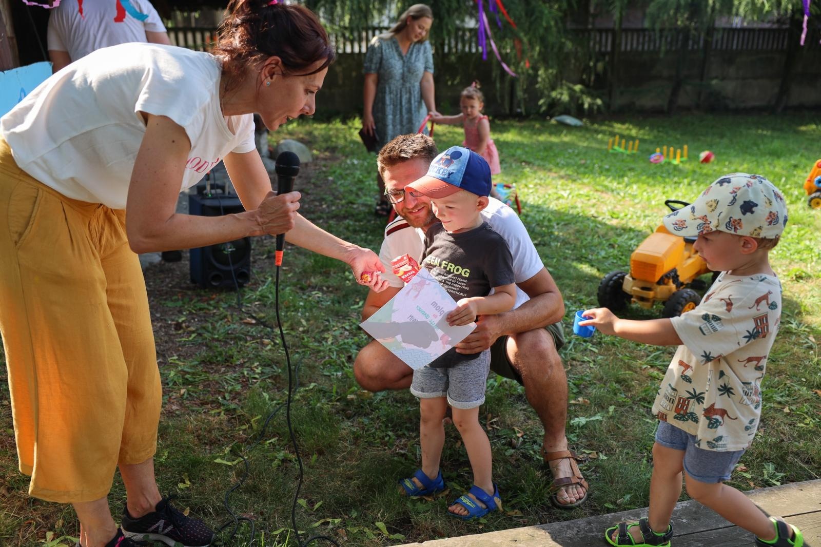 Zdjęcie w galerii na portalu naszraciborz.pl: Mali Odkrywcy przywitali w Raciborzu wakacje wiadomości z regionu