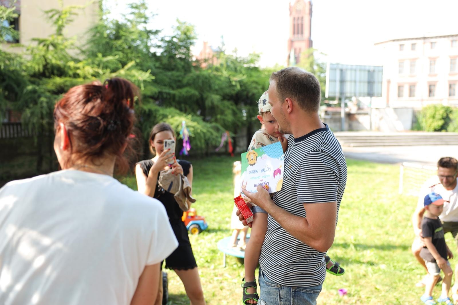 Zdjęcie w galerii na portalu naszraciborz.pl: Mali Odkrywcy przywitali w Raciborzu wakacje wiadomości z regionu