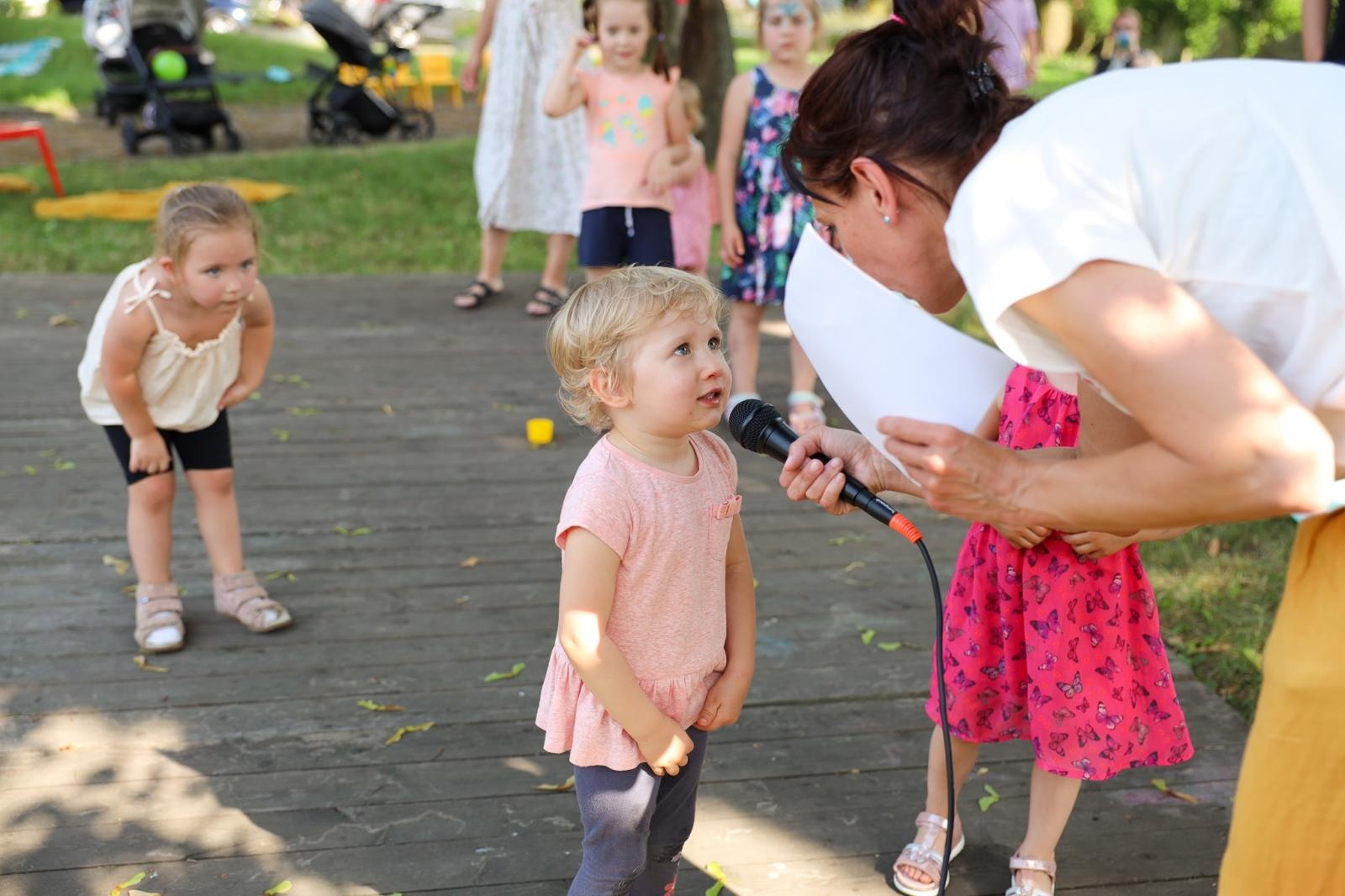 Zdjęcie w galerii na portalu naszraciborz.pl: Mali Odkrywcy przywitali w Raciborzu wakacje wiadomości z regionu