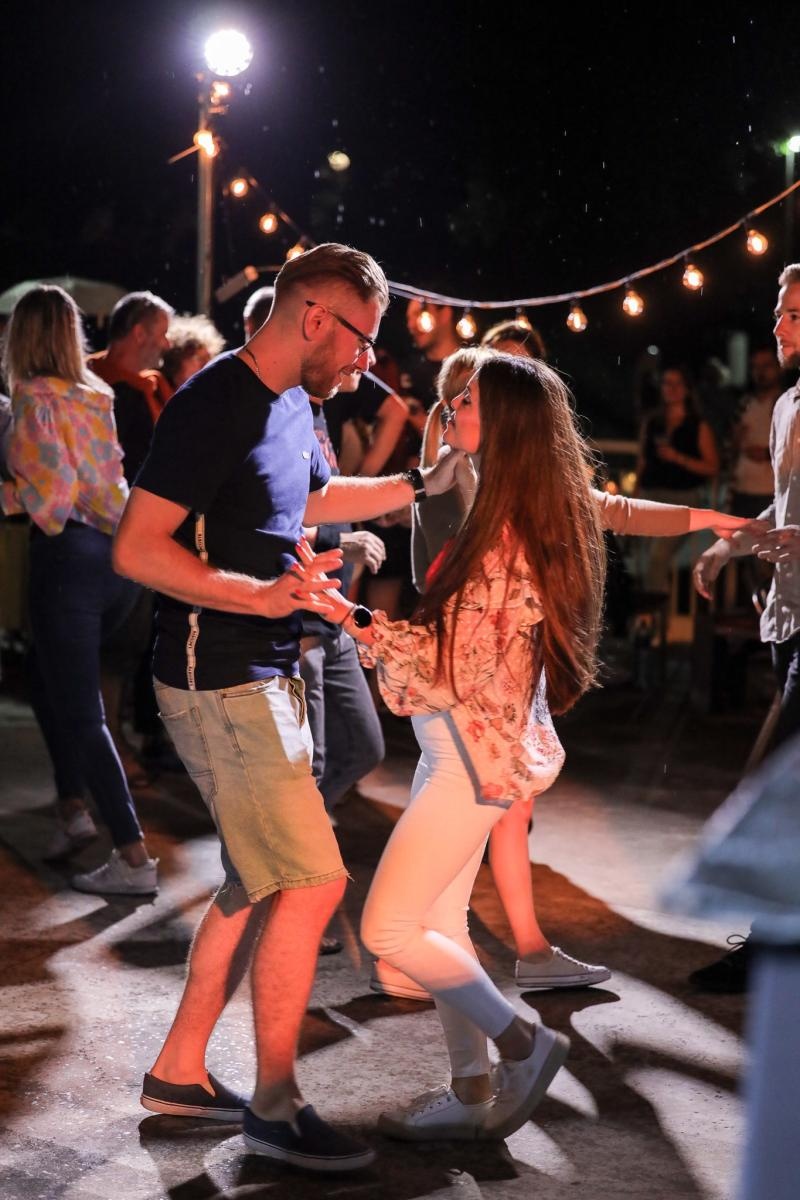 Zdjęcie w galerii na portalu naszraciborz.pl: Roztańczone Bulwary podczas kubańskiej nocy z DJ Osmarem wiadomości z regionu