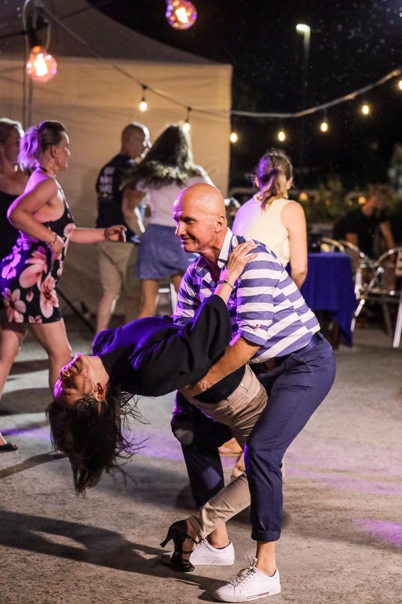 Zdjęcie w galerii na portalu naszraciborz.pl: Roztańczone Bulwary podczas kubańskiej nocy z DJ Osmarem wiadomości z regionu