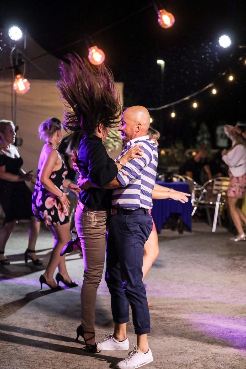 Zdjęcie w galerii na portalu naszraciborz.pl: Roztańczone Bulwary podczas kubańskiej nocy z DJ Osmarem wiadomości z regionu