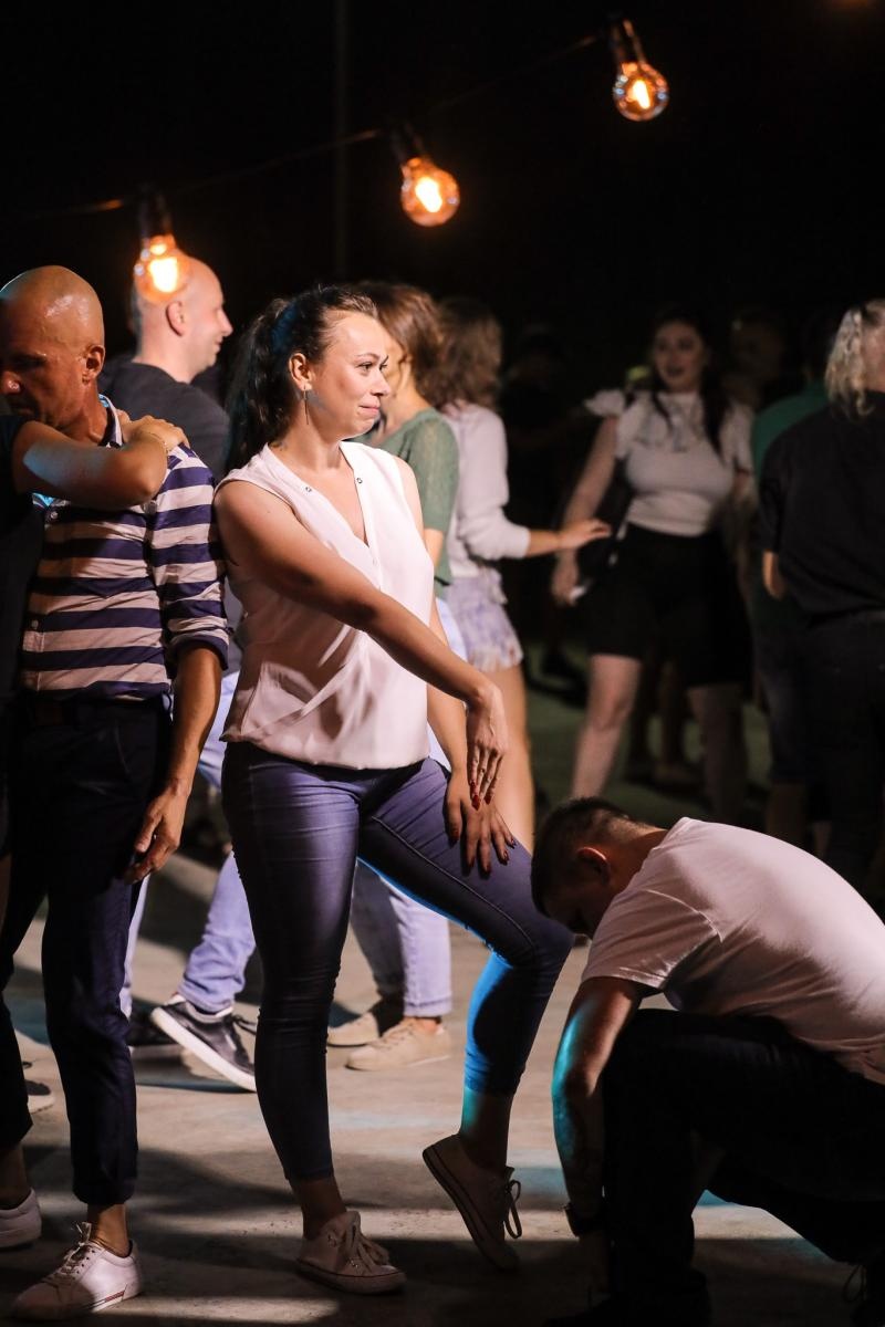 Zdjęcie w galerii na portalu naszraciborz.pl: Roztańczone Bulwary podczas kubańskiej nocy z DJ Osmarem wiadomości z regionu