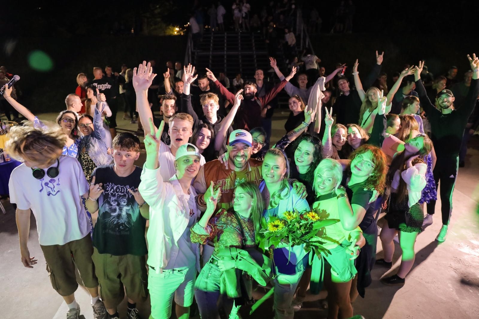 Zdjęcie w galerii na portalu naszraciborz.pl: Roztańczone Bulwary podczas kubańskiej nocy z DJ Osmarem wiadomości z regionu