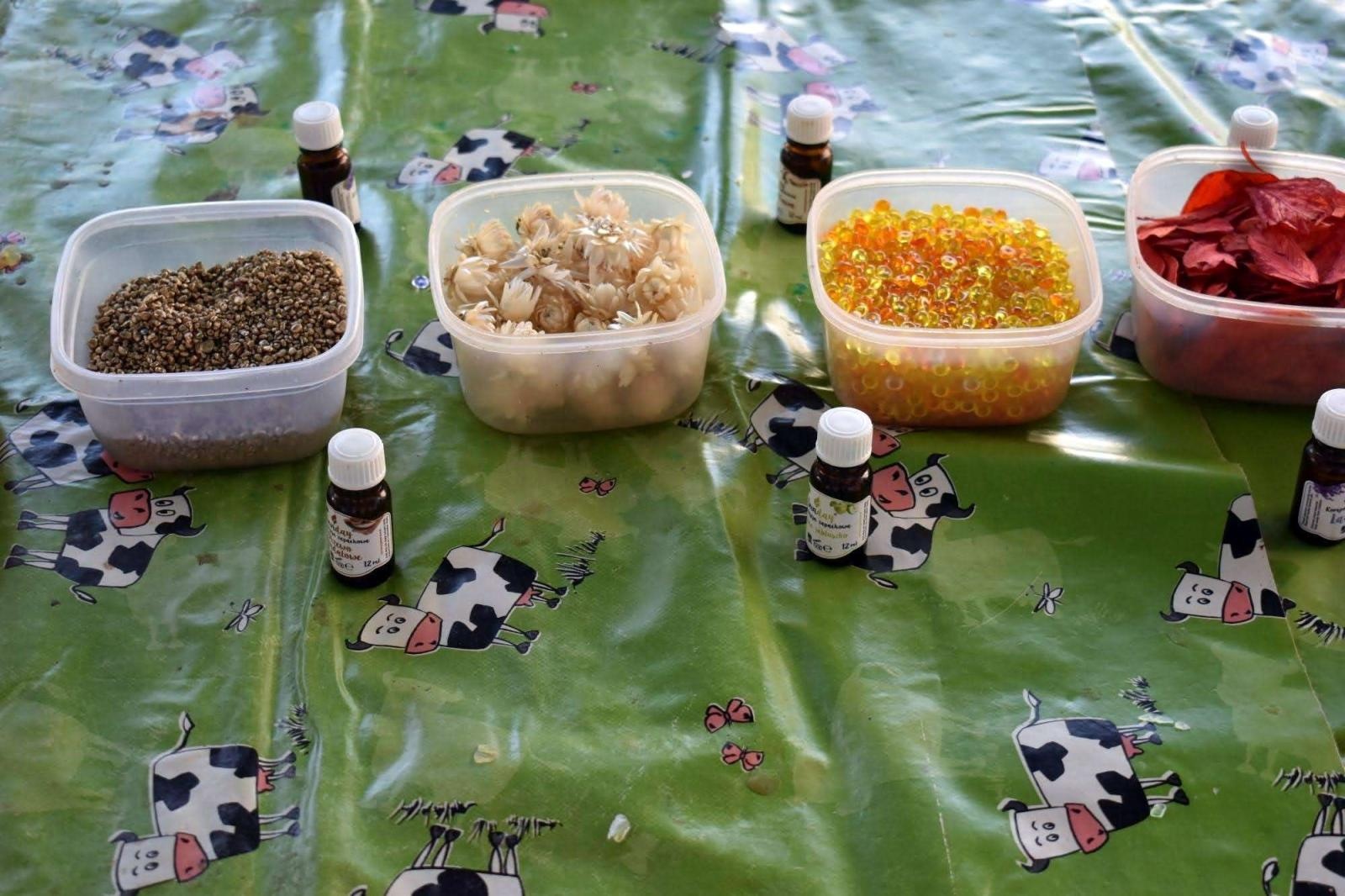 Zdjęcie w galerii na portalu naszraciborz.pl: WAKACJE w POWIECIE 2023. Warsztaty mydlarskie za nami! wiadomości z regionu