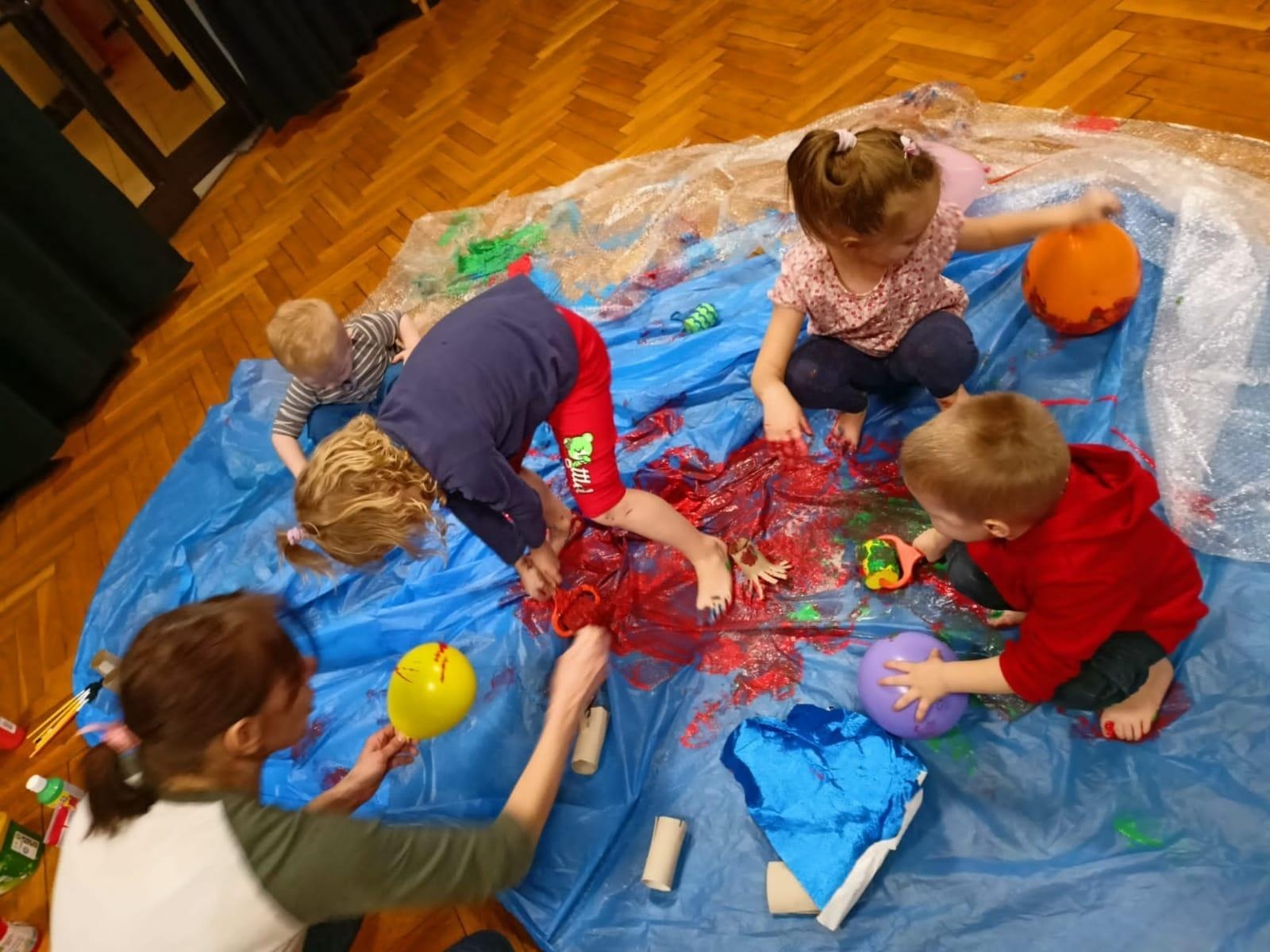 Zdjęcie w galerii na portalu naszraciborz.pl: Trwają zapisy do Małych Odkrywców Sztuki w RCK wiadomości z regionu