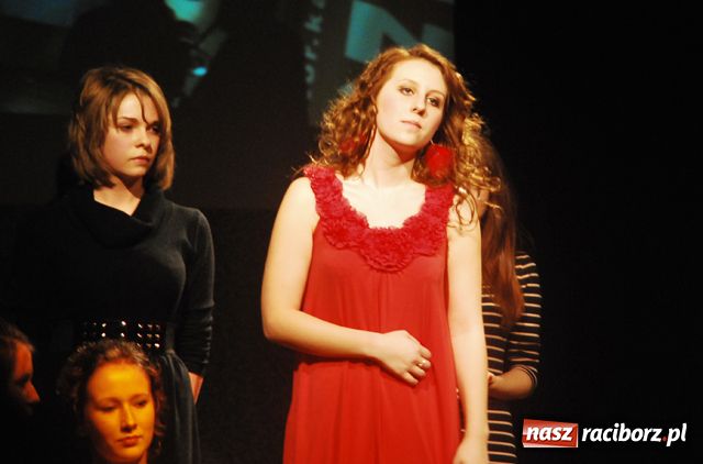 Zdjęcie w galerii na portalu naszraciborz.pl: Zapendowska uczyła u nas śpiewu 12 raz wiadomości z regionu