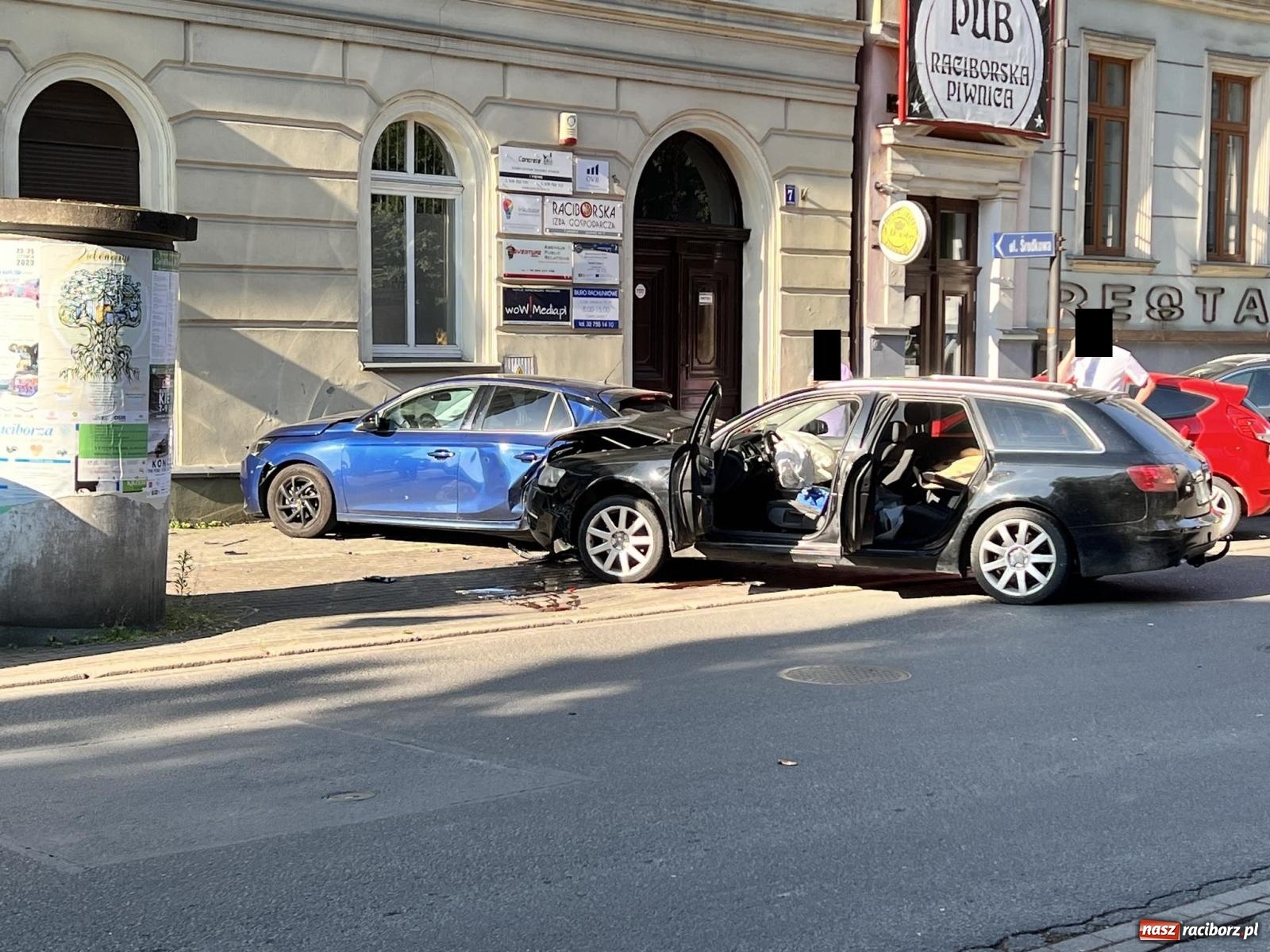 Zdjęcie w galerii na portalu naszraciborz.pl: Audi uderzyło w opla na Batorego [FOTO] wiadomości z regionu