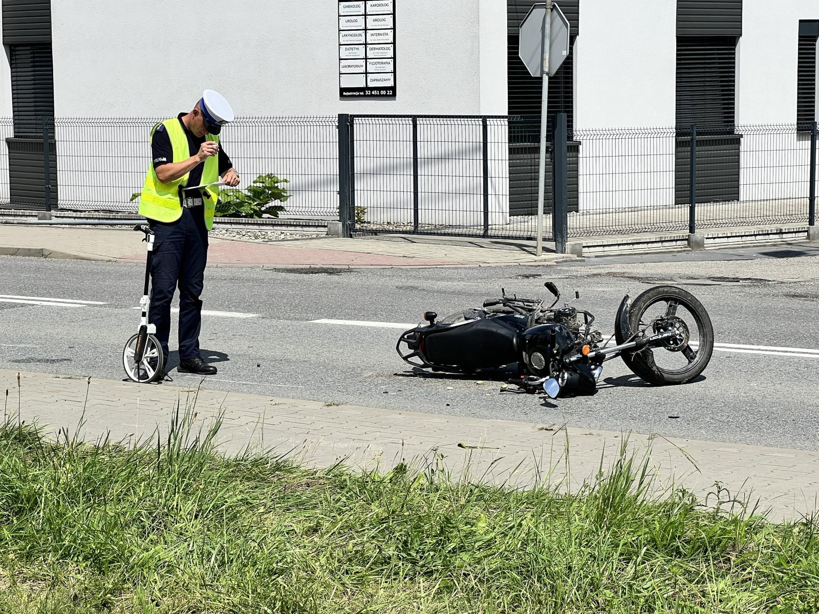 Zdjęcie w galerii na portalu naszraciborz.pl: 19-latek wjechał w volkswagena na Hulczyńskiej wiadomości z regionu