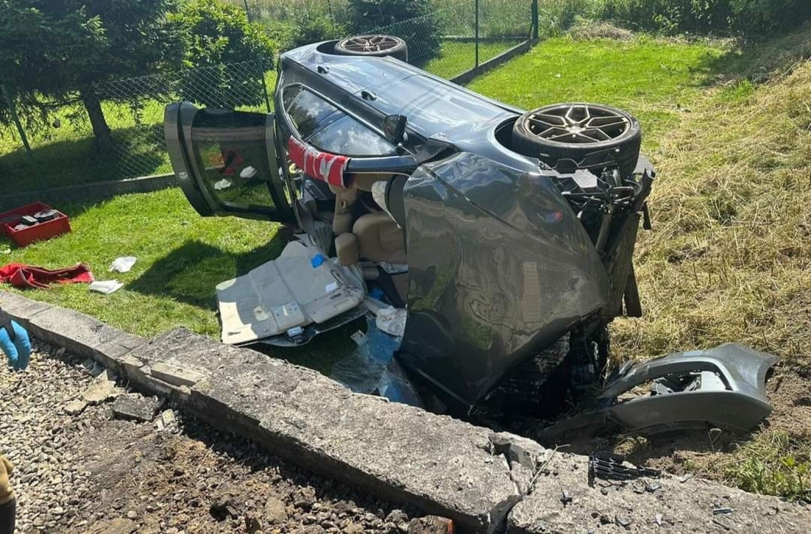 Zdjęcie w galerii na portalu naszraciborz.pl: Dachowanie audi w Rzuchowie [FOTO] wiadomości z regionu