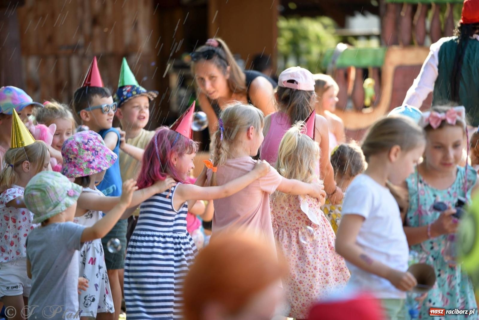 Zdjęcie w galerii na portalu naszraciborz.pl: Piracka przygoda w ogrodach Strzechy na bis! [FOTO i WIDEO] wiadomości z regionu