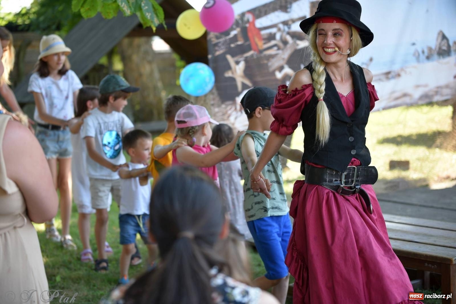 Zdjęcie w galerii na portalu naszraciborz.pl: Piracka przygoda w ogrodach Strzechy na bis! [FOTO i WIDEO] wiadomości z regionu