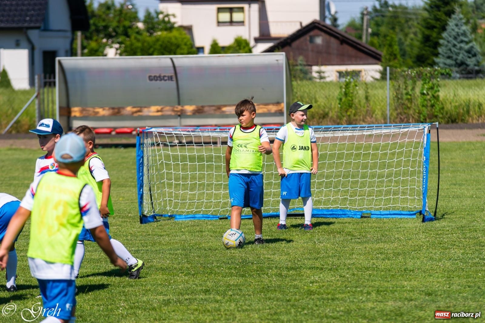 Zdjęcie w galerii na portalu naszraciborz.pl: Piłkarska rywalizacja młodzieży i turniej szóstek w Krzyżanowicach [FOTO] wiadomości z regionu