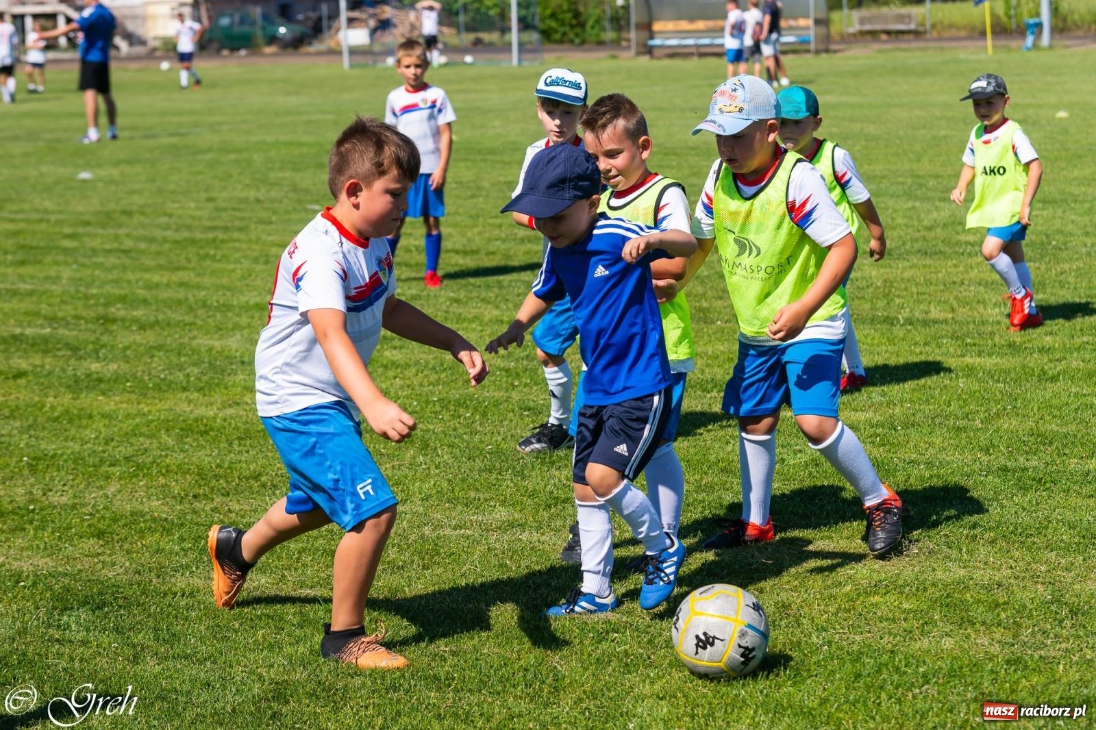 Zdjęcie w galerii na portalu naszraciborz.pl: Piłkarska rywalizacja młodzieży i turniej szóstek w Krzyżanowicach [FOTO] wiadomości z regionu
