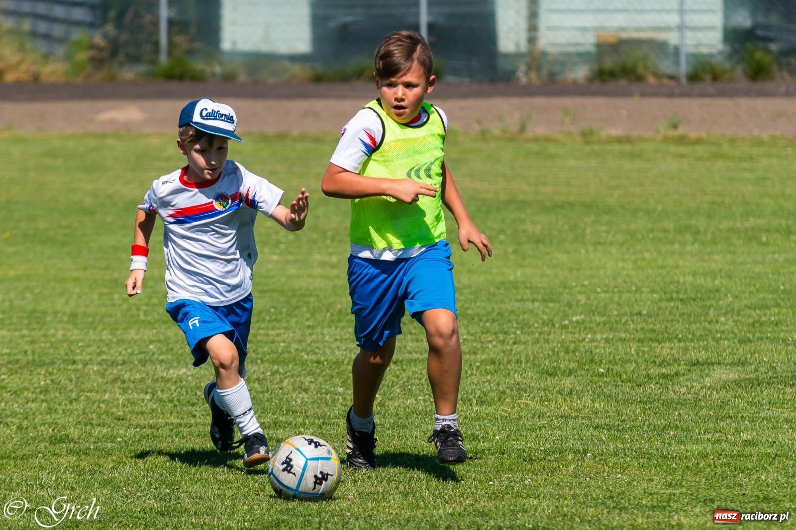 Zdjęcie w galerii na portalu naszraciborz.pl: Piłkarska rywalizacja młodzieży i turniej szóstek w Krzyżanowicach [FOTO] wiadomości z regionu