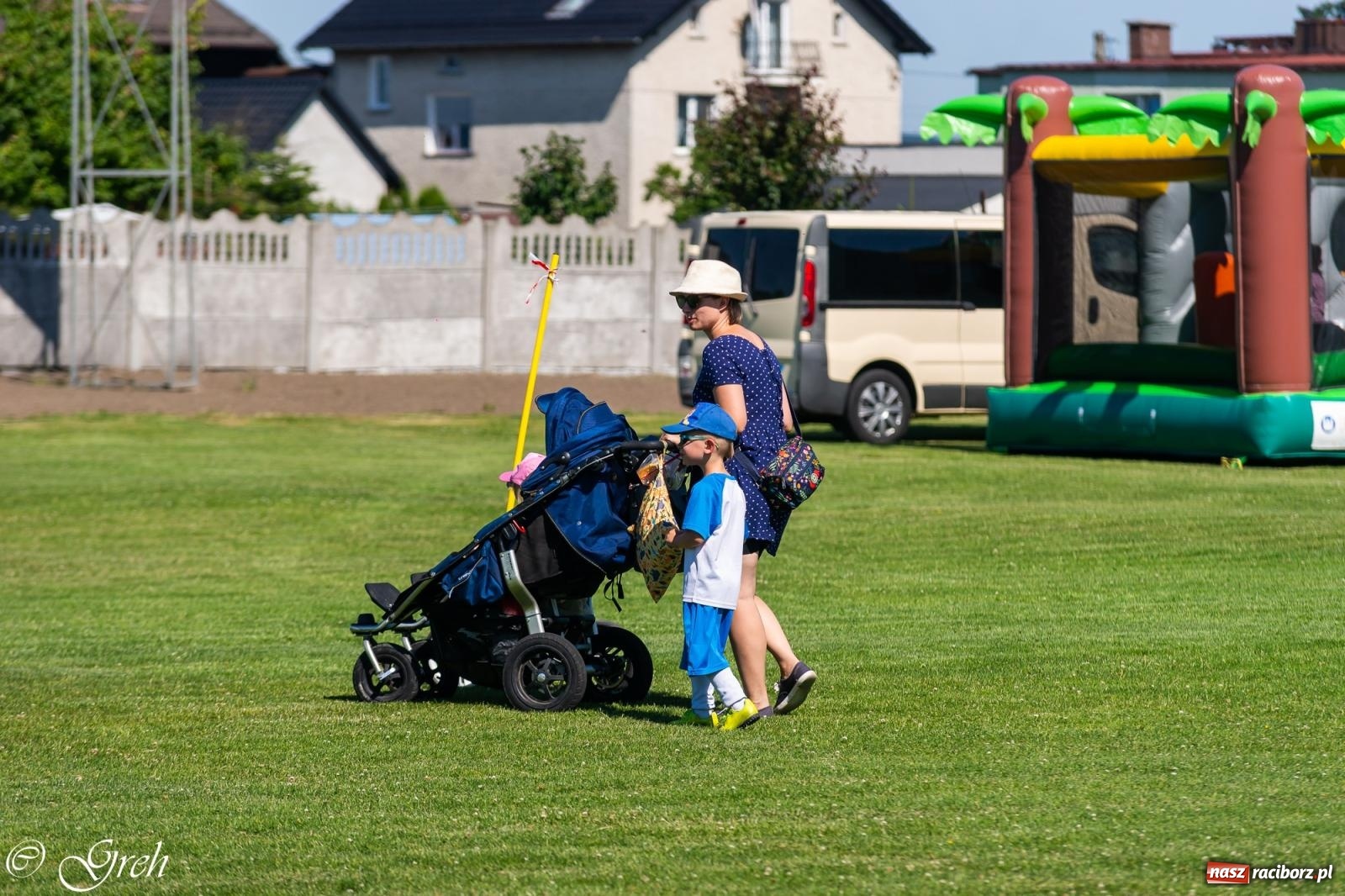 Zdjęcie w galerii na portalu naszraciborz.pl: Piłkarska rywalizacja młodzieży i turniej szóstek w Krzyżanowicach [FOTO] wiadomości z regionu