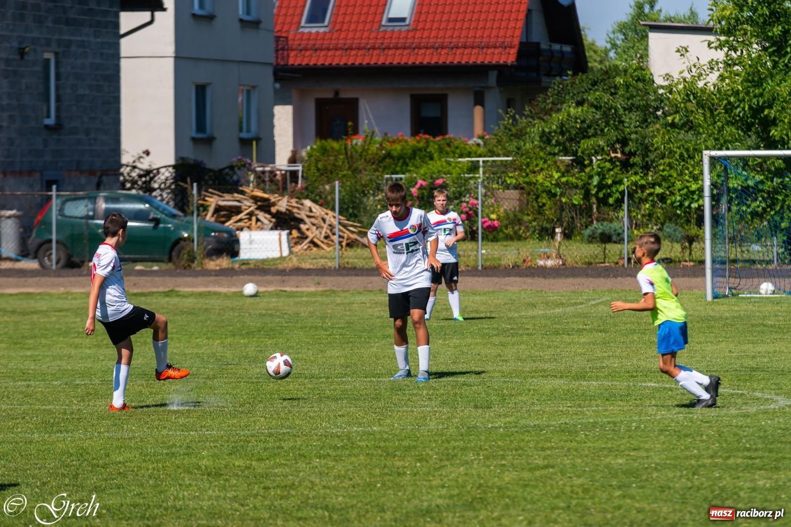 Zdjęcie w galerii na portalu naszraciborz.pl: Piłkarska rywalizacja młodzieży i turniej szóstek w Krzyżanowicach [FOTO] wiadomości z regionu