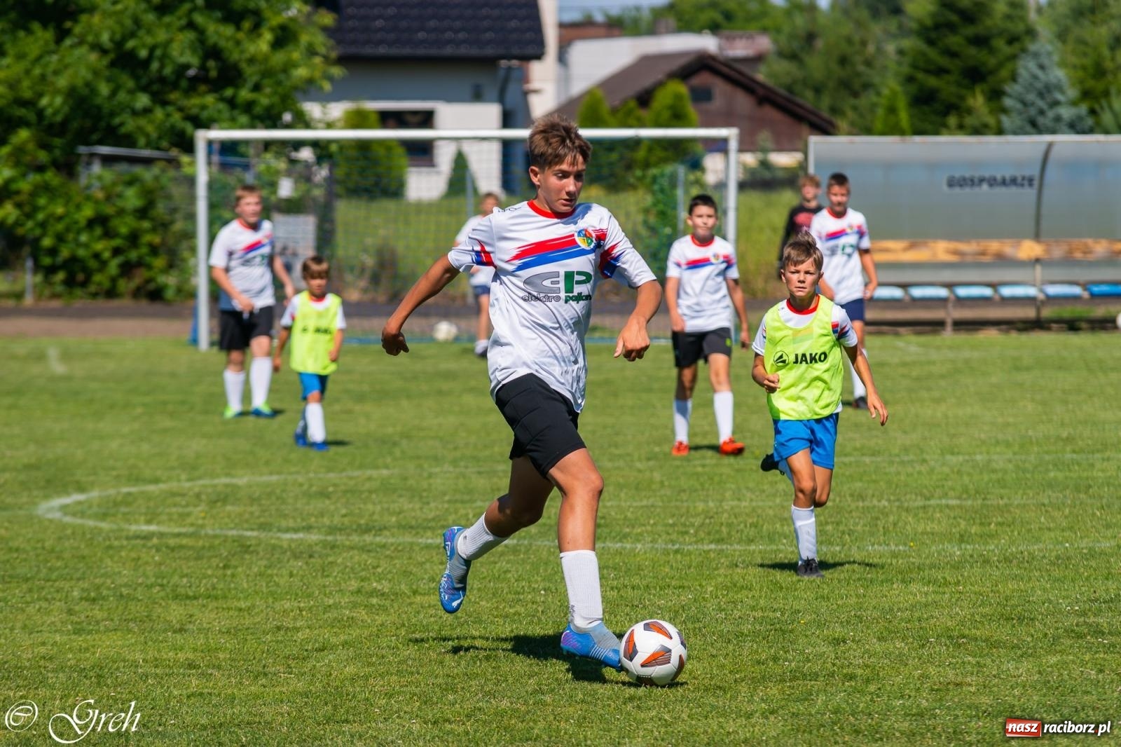 Zdjęcie w galerii na portalu naszraciborz.pl: Piłkarska rywalizacja młodzieży i turniej szóstek w Krzyżanowicach [FOTO] wiadomości z regionu