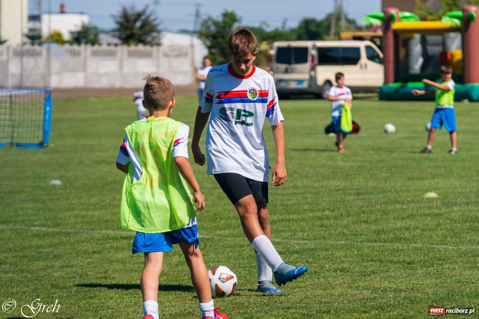 Zdjęcie w galerii na portalu naszraciborz.pl: Piłkarska rywalizacja młodzieży i turniej szóstek w Krzyżanowicach [FOTO] wiadomości z regionu