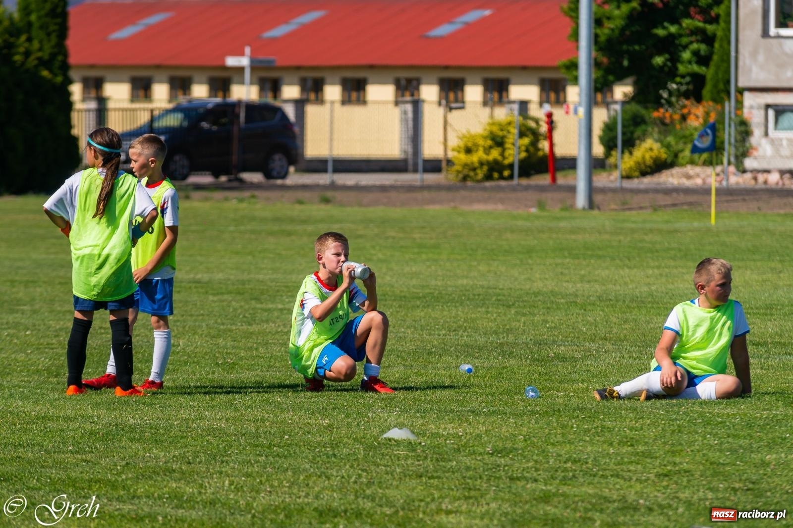 Zdjęcie w galerii na portalu naszraciborz.pl: Piłkarska rywalizacja młodzieży i turniej szóstek w Krzyżanowicach [FOTO] wiadomości z regionu