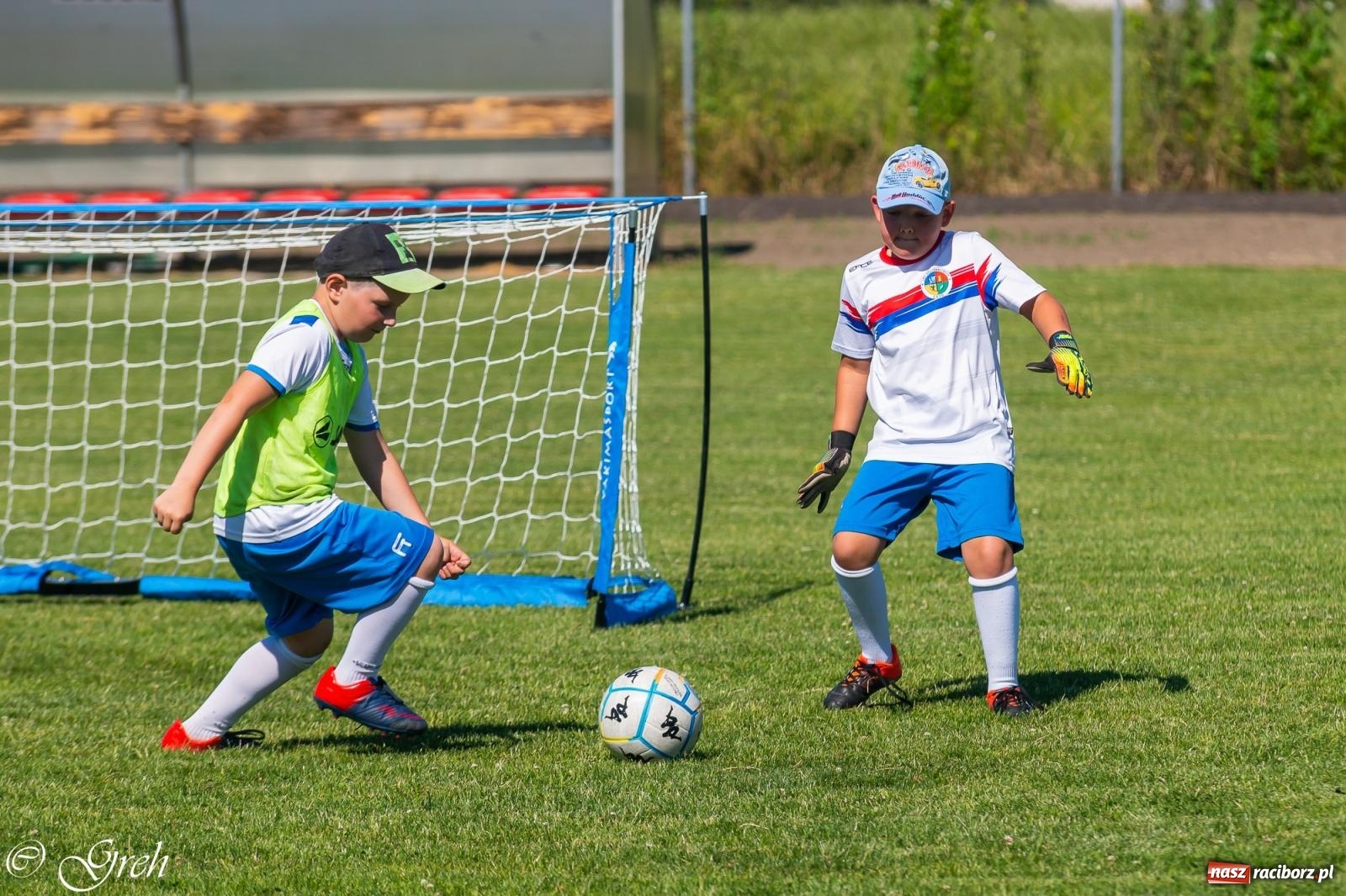 Zdjęcie w galerii na portalu naszraciborz.pl: Piłkarska rywalizacja młodzieży i turniej szóstek w Krzyżanowicach [FOTO] wiadomości z regionu