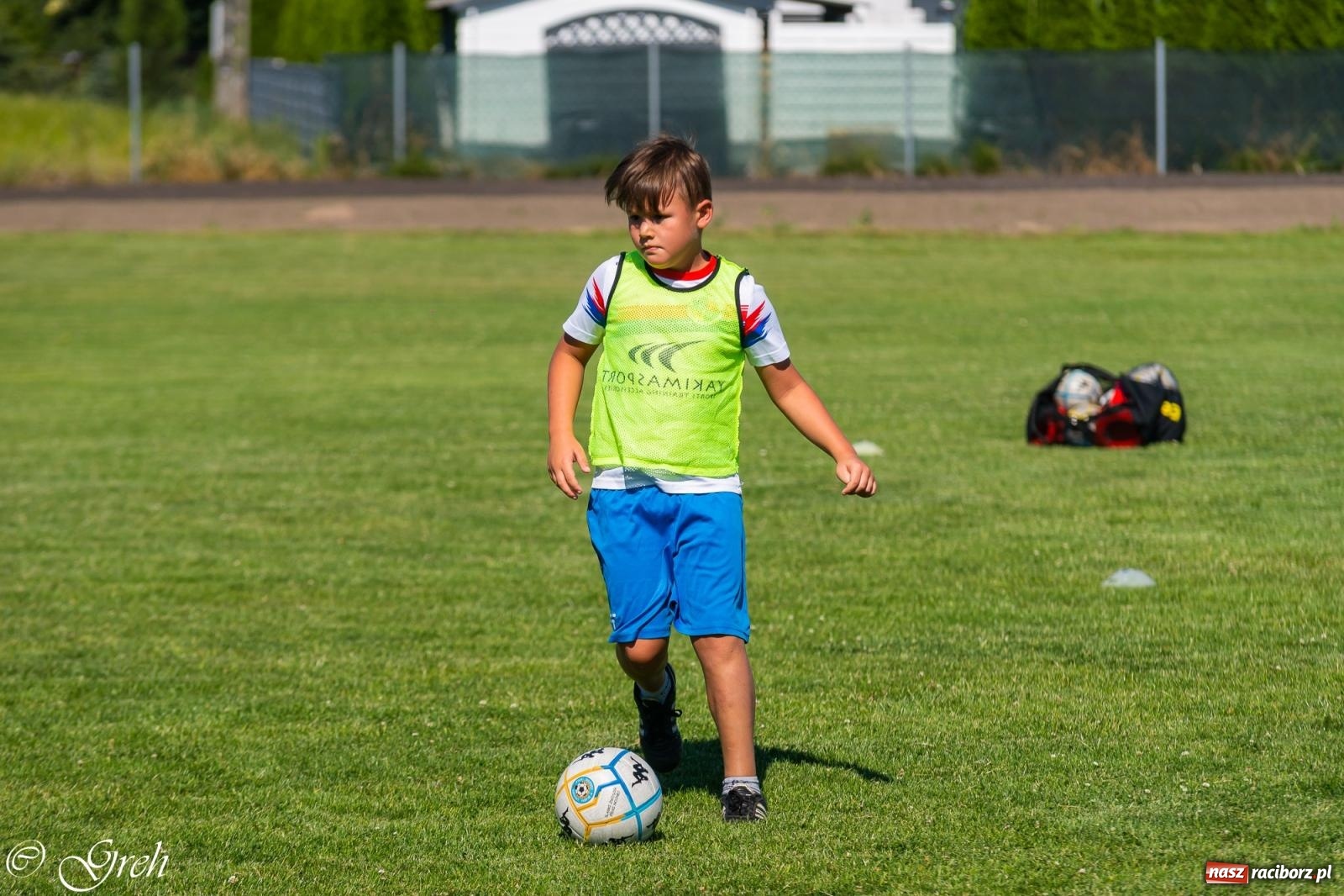 Zdjęcie w galerii na portalu naszraciborz.pl: Piłkarska rywalizacja młodzieży i turniej szóstek w Krzyżanowicach [FOTO] wiadomości z regionu