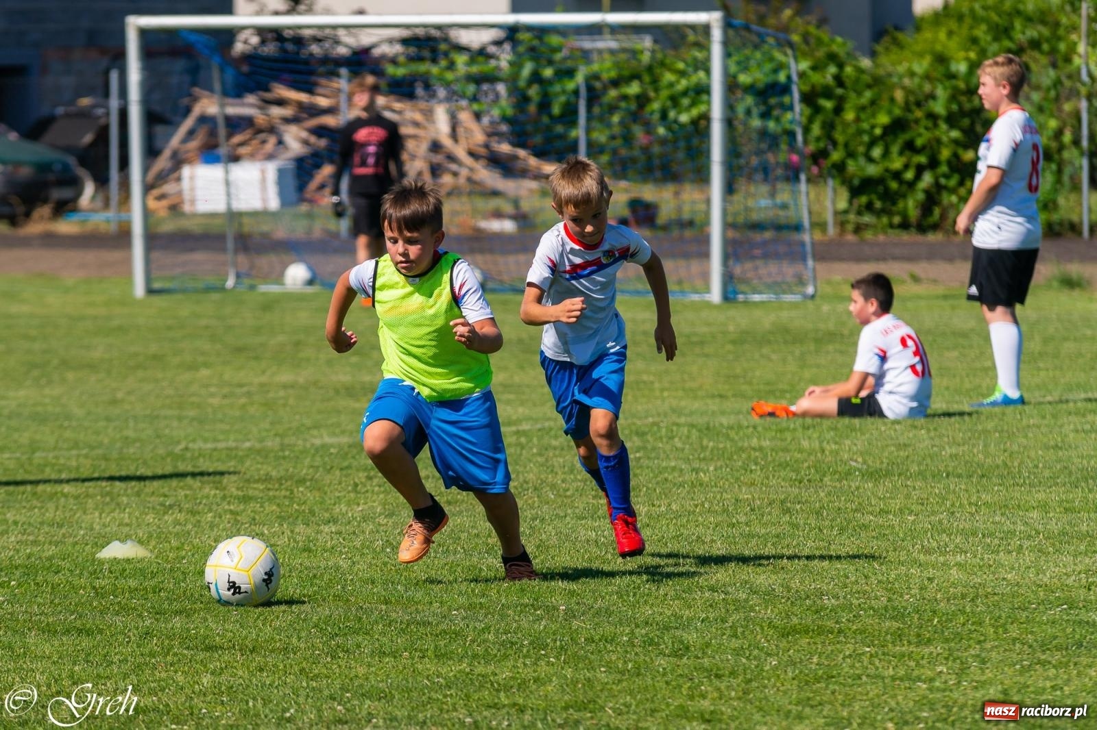 Zdjęcie w galerii na portalu naszraciborz.pl: Piłkarska rywalizacja młodzieży i turniej szóstek w Krzyżanowicach [FOTO] wiadomości z regionu