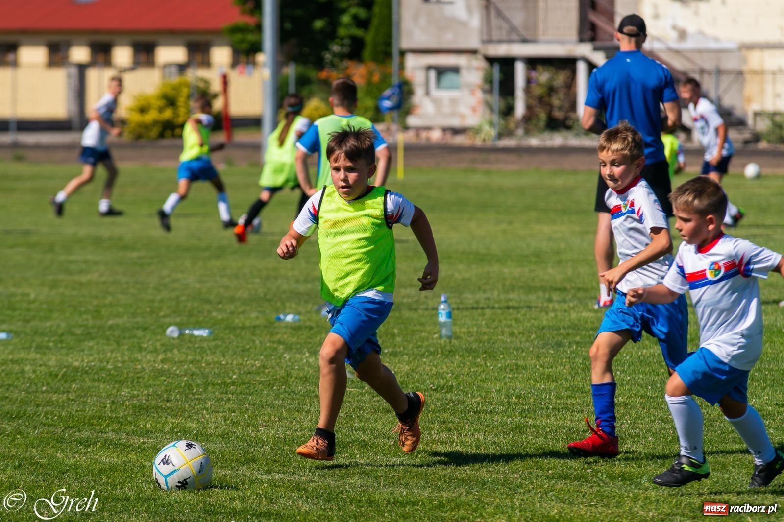 Zdjęcie w galerii na portalu naszraciborz.pl: Piłkarska rywalizacja młodzieży i turniej szóstek w Krzyżanowicach [FOTO] wiadomości z regionu