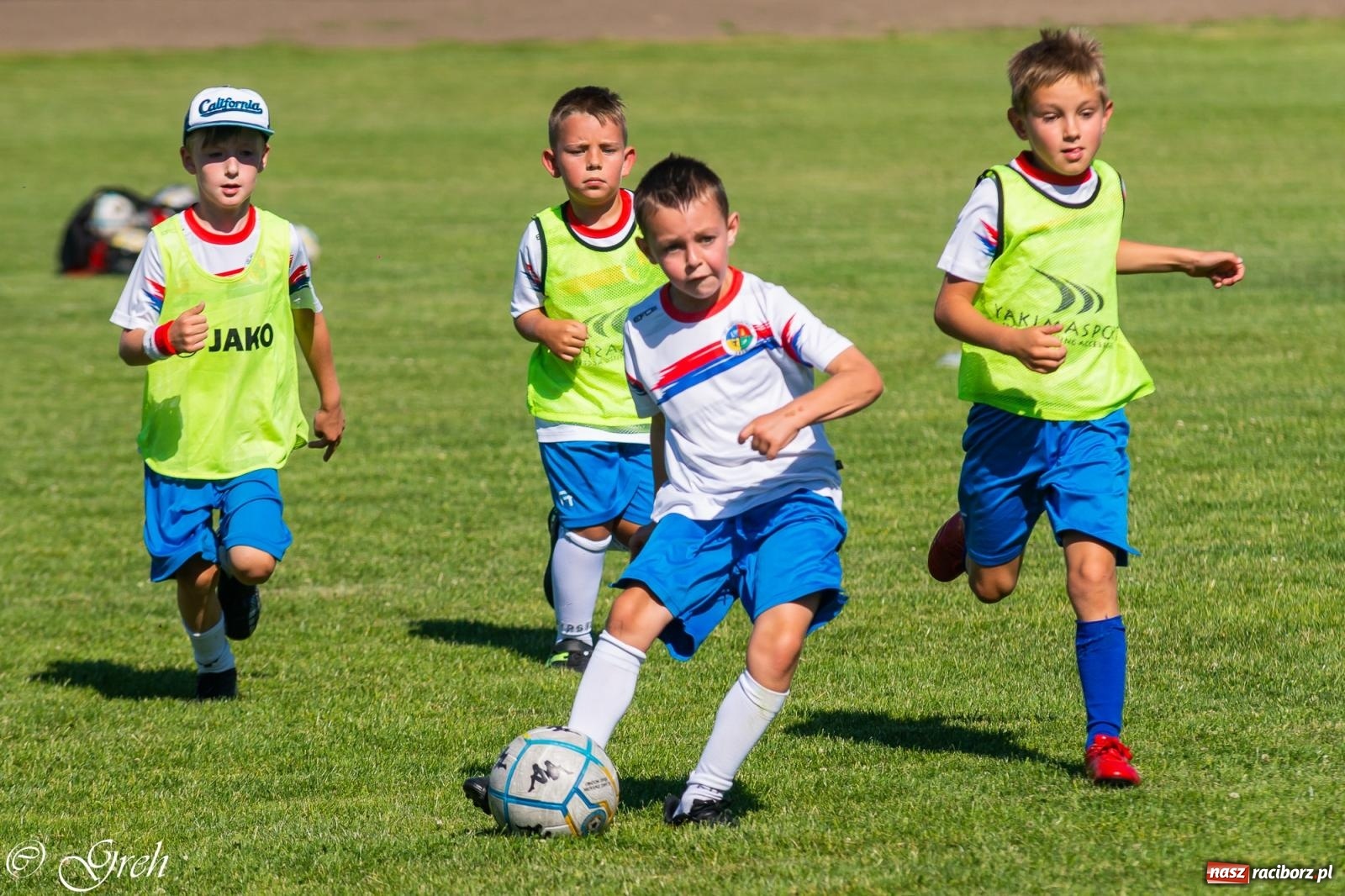 Zdjęcie w galerii na portalu naszraciborz.pl: Piłkarska rywalizacja młodzieży i turniej szóstek w Krzyżanowicach [FOTO] wiadomości z regionu