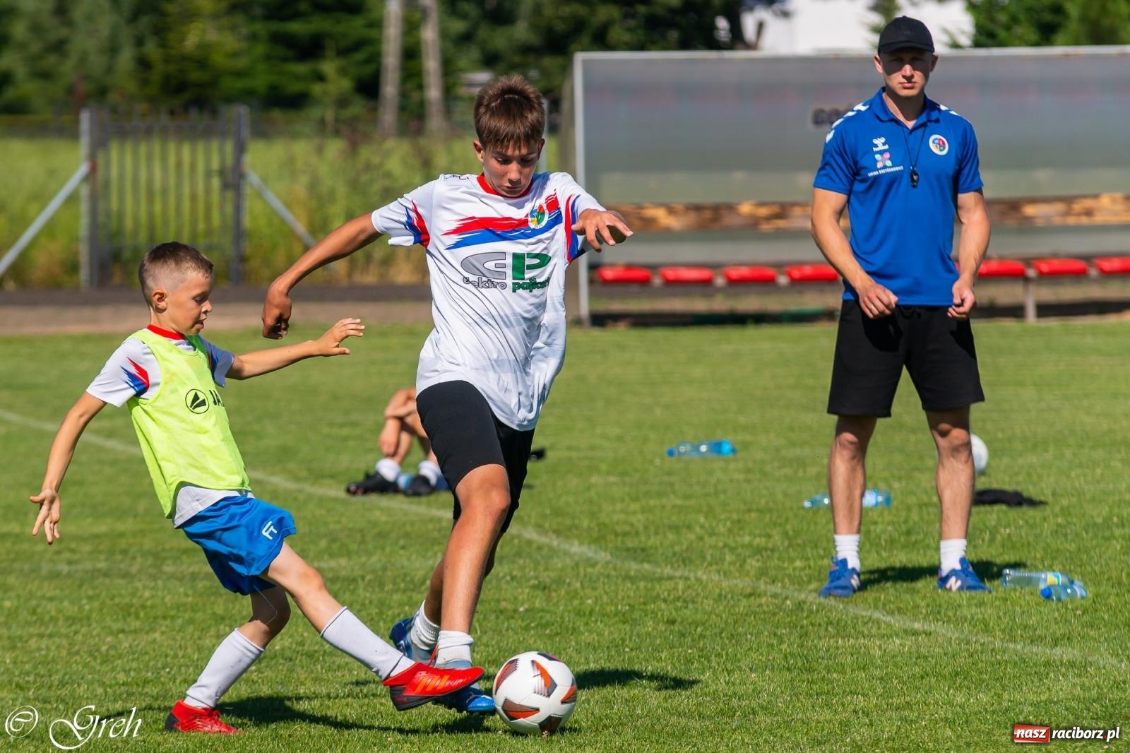 Zdjęcie w galerii na portalu naszraciborz.pl: Piłkarska rywalizacja młodzieży i turniej szóstek w Krzyżanowicach [FOTO] wiadomości z regionu