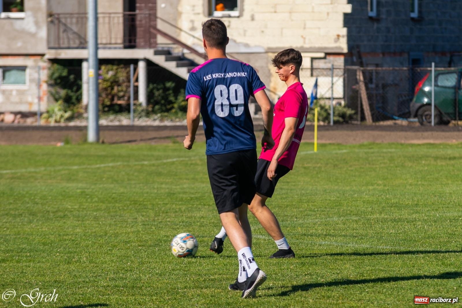 Zdjęcie w galerii na portalu naszraciborz.pl: Piłkarska rywalizacja młodzieży i turniej szóstek w Krzyżanowicach [FOTO] wiadomości z regionu