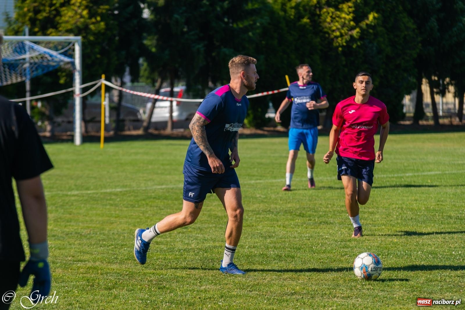Zdjęcie w galerii na portalu naszraciborz.pl: Piłkarska rywalizacja młodzieży i turniej szóstek w Krzyżanowicach [FOTO] wiadomości z regionu