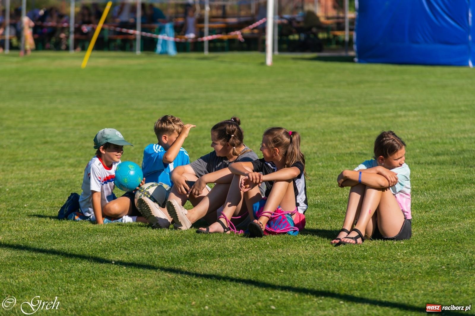 Zdjęcie w galerii na portalu naszraciborz.pl: Piłkarska rywalizacja młodzieży i turniej szóstek w Krzyżanowicach [FOTO] wiadomości z regionu