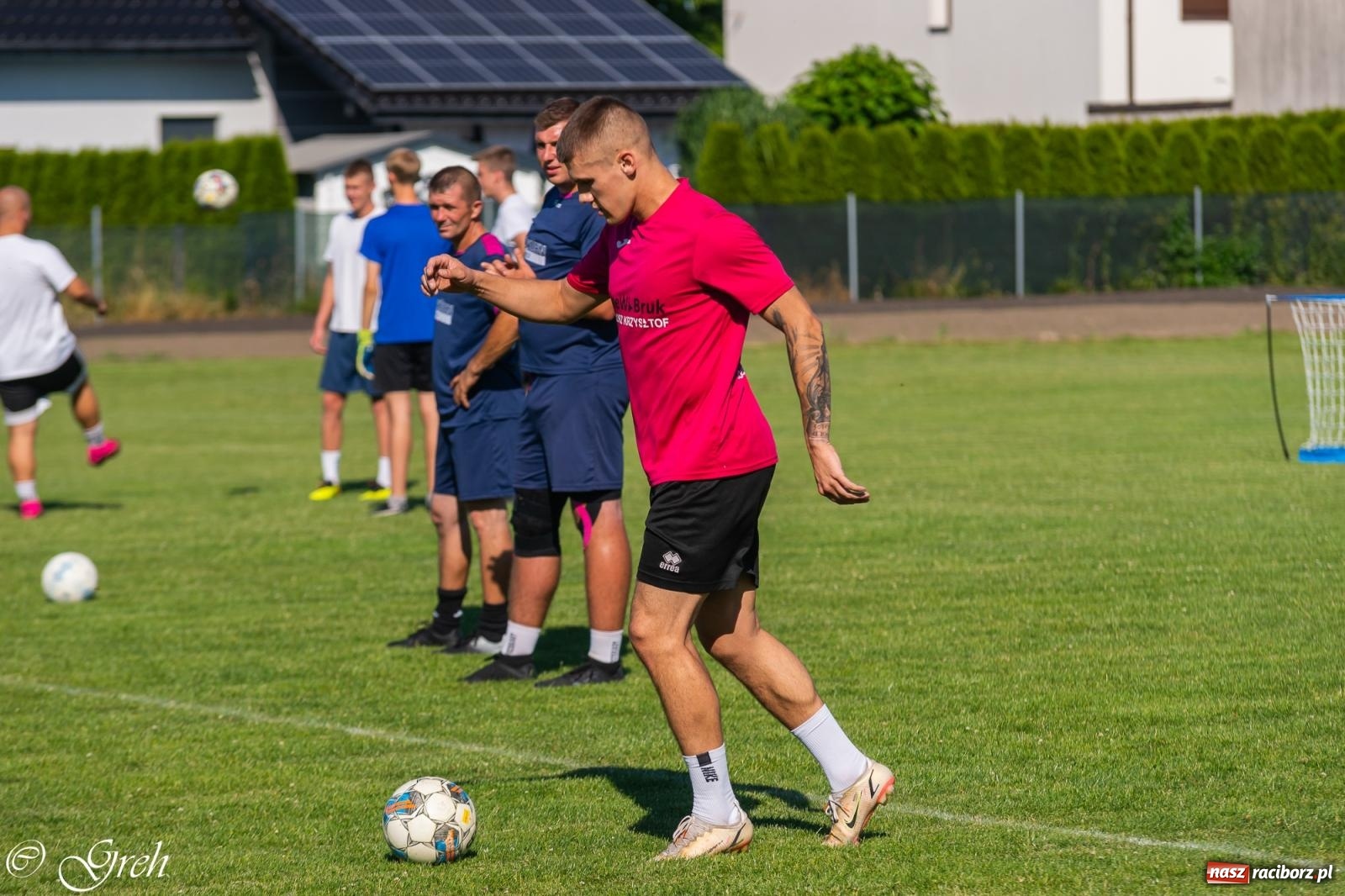 Zdjęcie w galerii na portalu naszraciborz.pl: Piłkarska rywalizacja młodzieży i turniej szóstek w Krzyżanowicach [FOTO] wiadomości z regionu