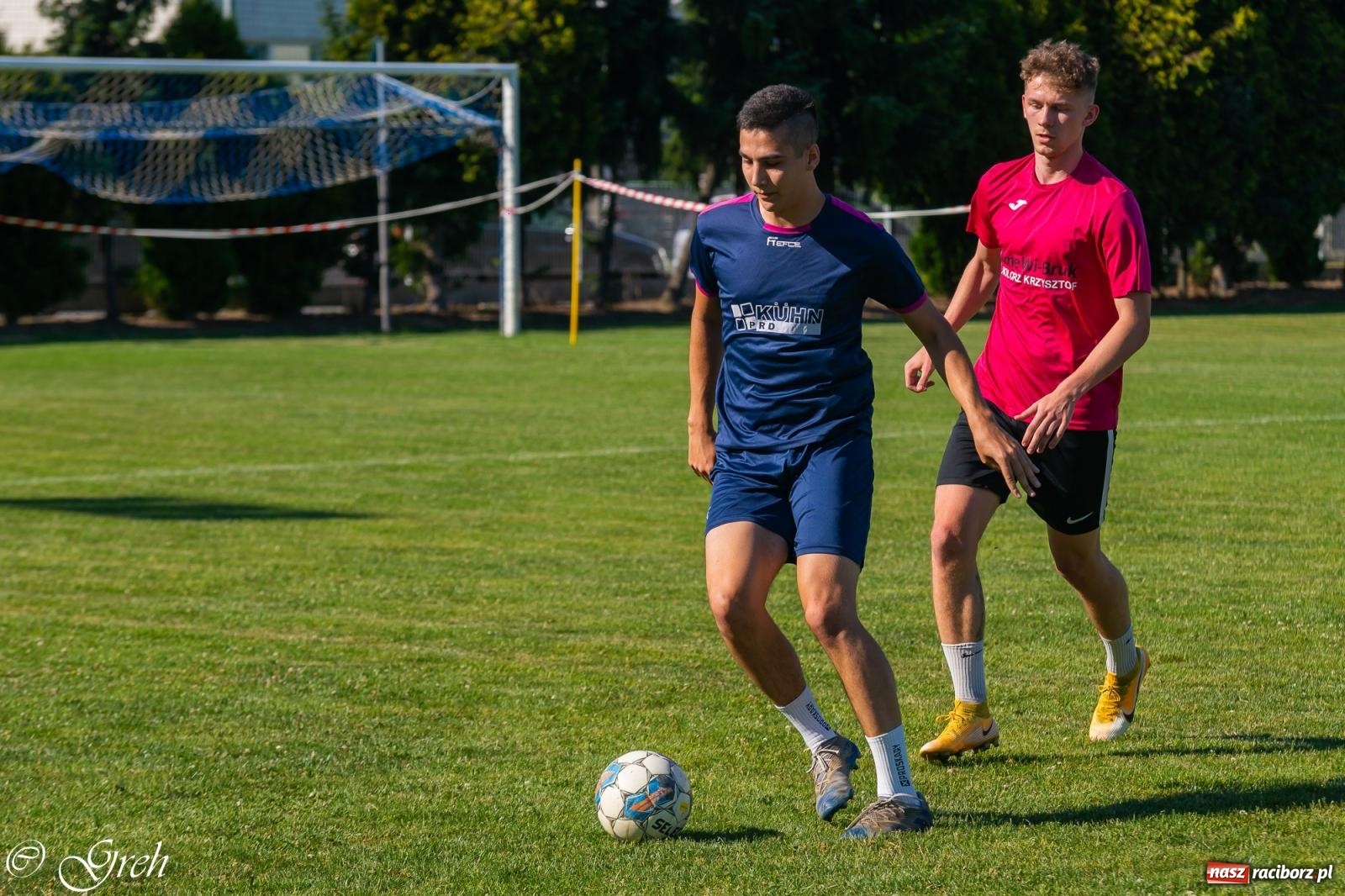 Zdjęcie w galerii na portalu naszraciborz.pl: Piłkarska rywalizacja młodzieży i turniej szóstek w Krzyżanowicach [FOTO] wiadomości z regionu
