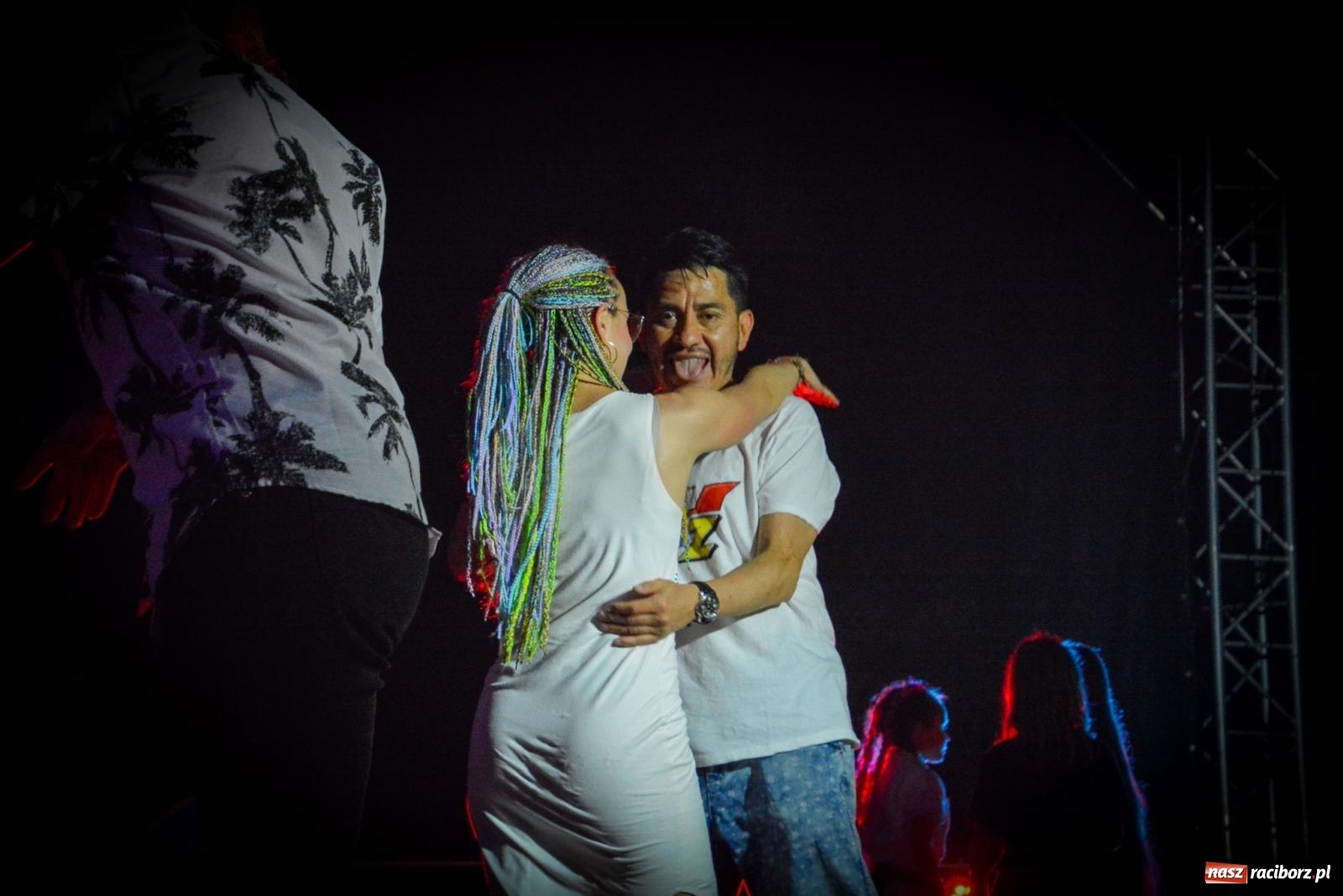 Zdjęcie w galerii na portalu naszraciborz.pl: LATINO PARTY ON AIR - roztańczony zamek w Raciborzu wiadomości z regionu