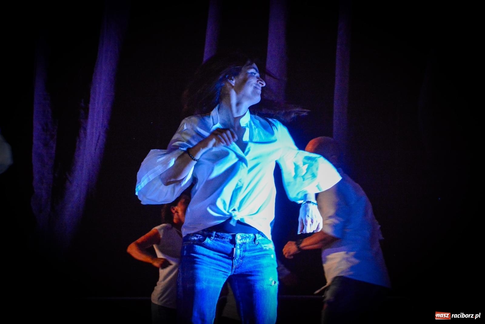 Zdjęcie w galerii na portalu naszraciborz.pl: LATINO PARTY ON AIR - roztańczony zamek w Raciborzu wiadomości z regionu