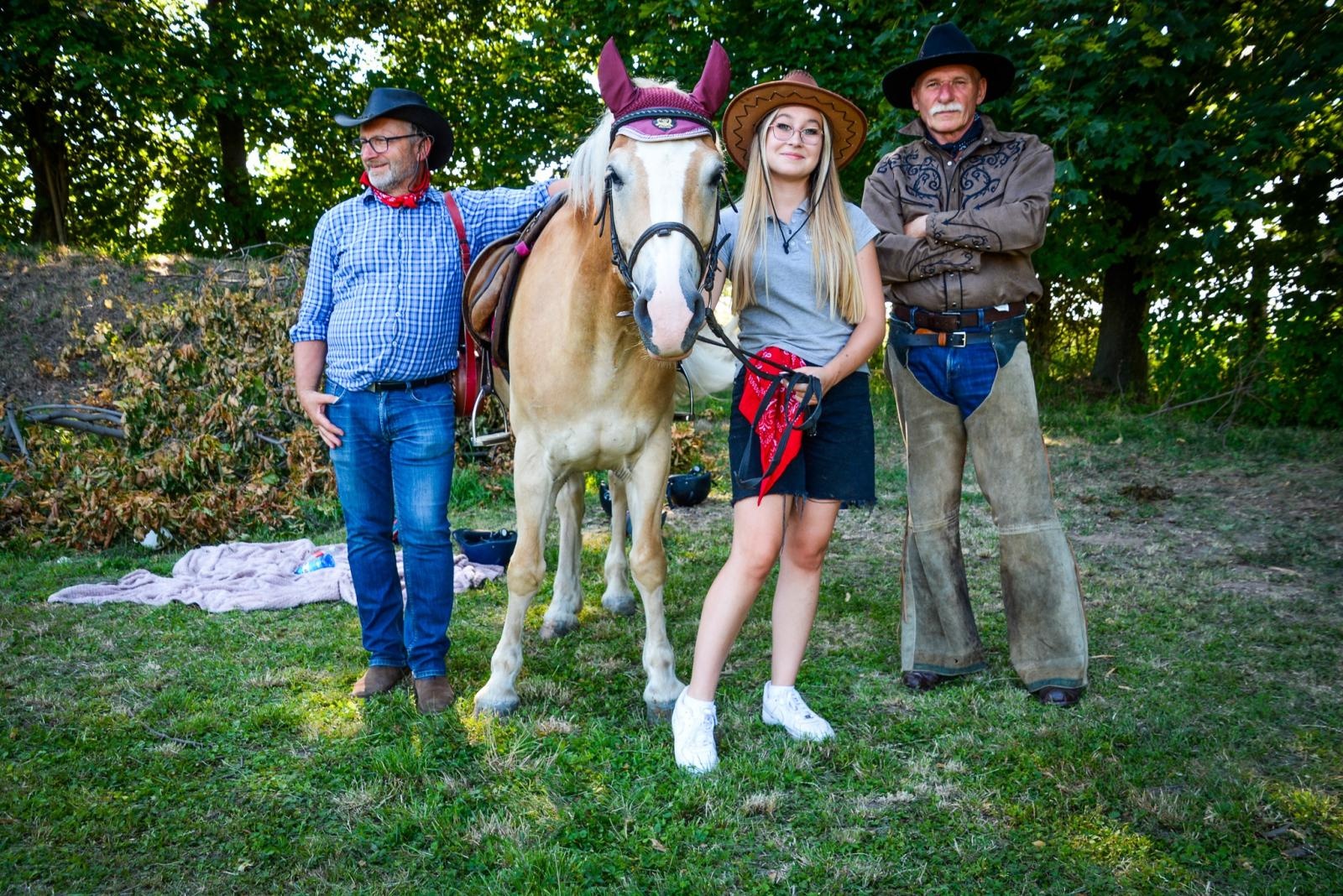 Zdjęcie w galerii na portalu naszraciborz.pl: W Pietrowicach Wielkich jak na Dzikim Zachodzie. Piknik country [FOTO i WIDEO] wiadomości z regionu