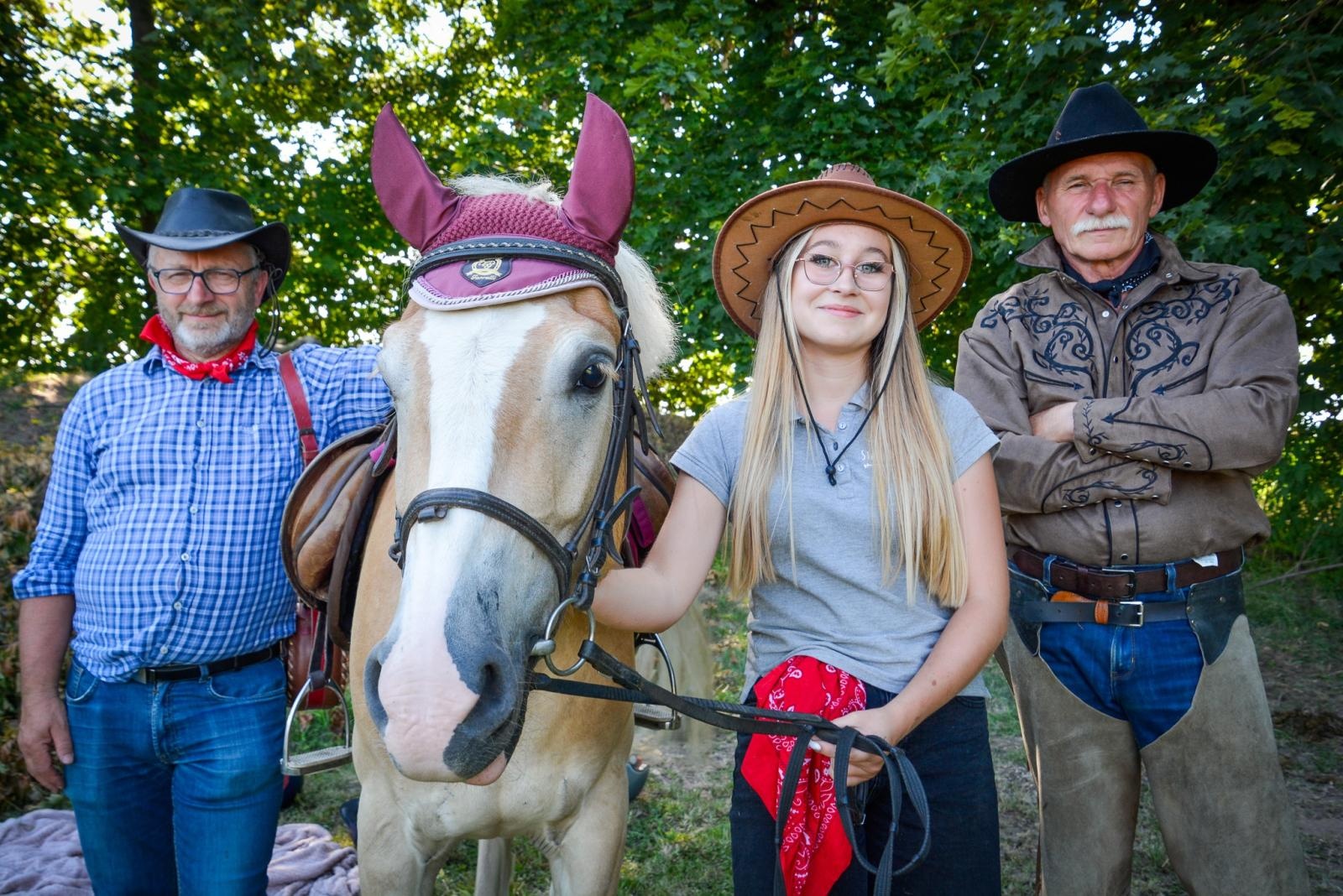 Zdjęcie w galerii na portalu naszraciborz.pl: W Pietrowicach Wielkich jak na Dzikim Zachodzie. Piknik country [FOTO i WIDEO] wiadomości z regionu