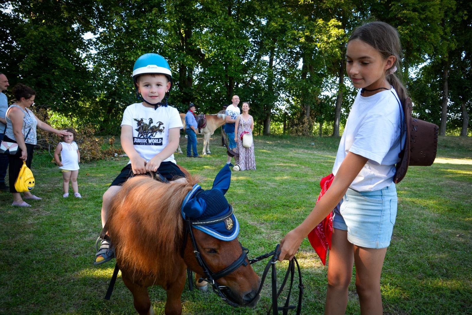 Zdjęcie w galerii na portalu naszraciborz.pl: W Pietrowicach Wielkich jak na Dzikim Zachodzie. Piknik country [FOTO i WIDEO] wiadomości z regionu