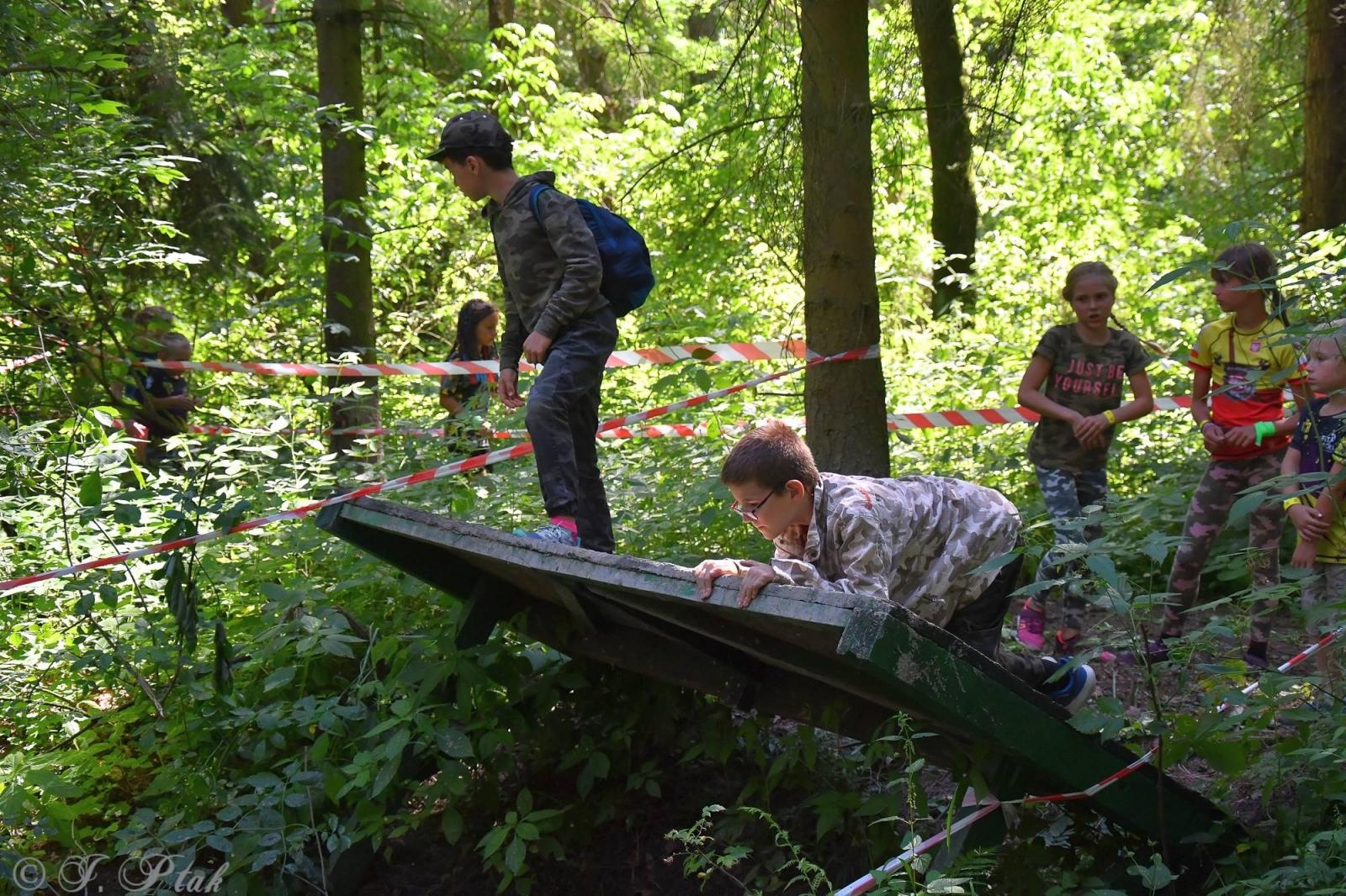 Zdjęcie w galerii na portalu naszraciborz.pl: Bieg Zwiadowców w raciborskim lesie Obora wiadomości z regionu