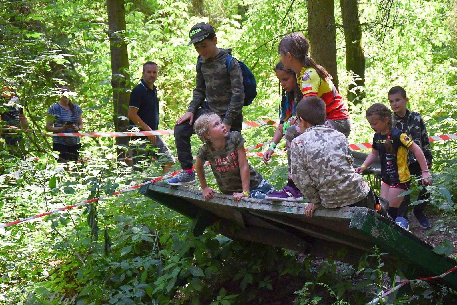 Zdjęcie w galerii na portalu naszraciborz.pl: Bieg Zwiadowców w raciborskim lesie Obora wiadomości z regionu