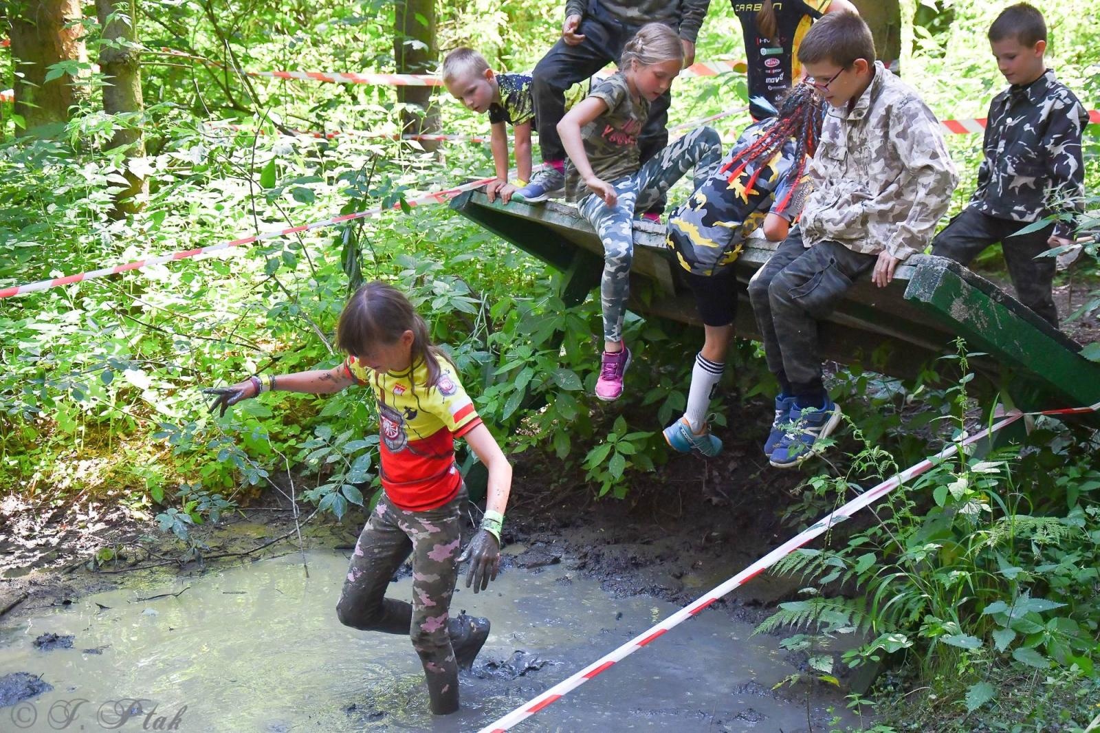 Zdjęcie w galerii na portalu naszraciborz.pl: Bieg Zwiadowców w raciborskim lesie Obora wiadomości z regionu