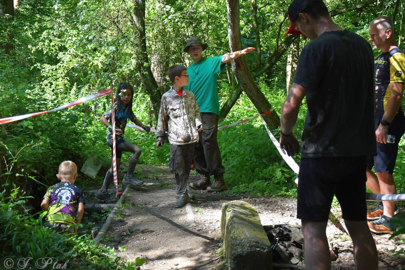 Zdjęcie w galerii na portalu naszraciborz.pl: Bieg Zwiadowców w raciborskim lesie Obora wiadomości z regionu