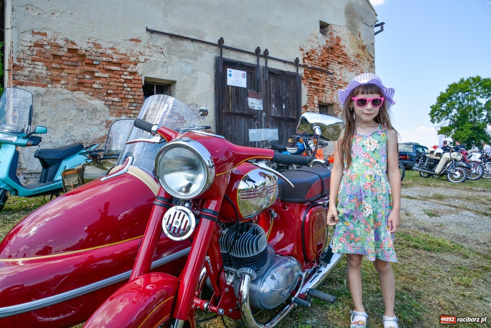 Zdjęcie w galerii na portalu naszraciborz.pl: IV Zlot Pojazdów Zabytkowych w Sławikowie [FOTO i WIDEO] wiadomości z regionu