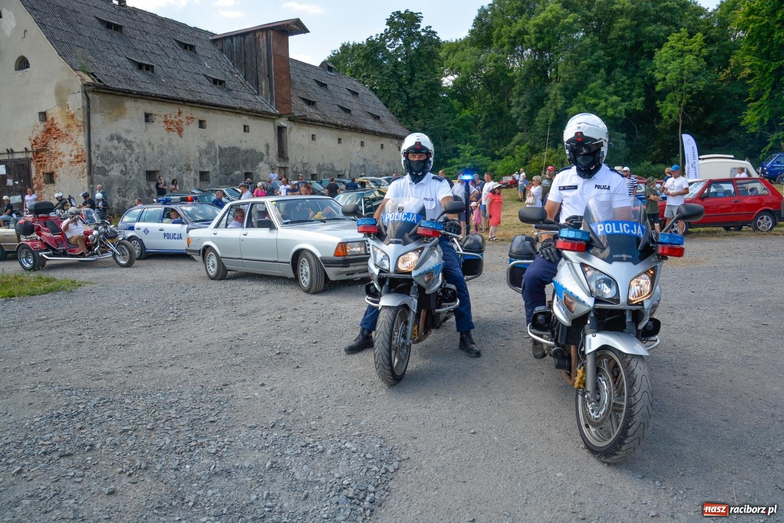 Zdjęcie w galerii na portalu naszraciborz.pl: IV Zlot Pojazdów Zabytkowych w Sławikowie [FOTO i WIDEO] wiadomości z regionu