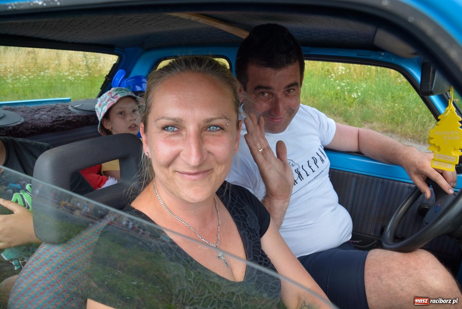 Zdjęcie w galerii na portalu naszraciborz.pl: IV Zlot Pojazdów Zabytkowych w Sławikowie [FOTO i WIDEO] wiadomości z regionu